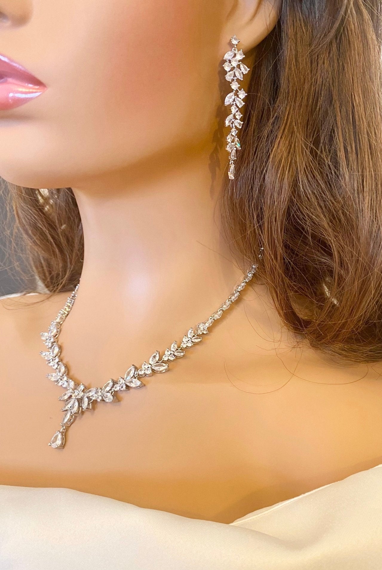 Crystal CZ Wedding Necklace Set, Gift for Her, Bridal Jewellery, Droplet Earrings, Bracelet in Silver & Gold.  Leaf Style Design.