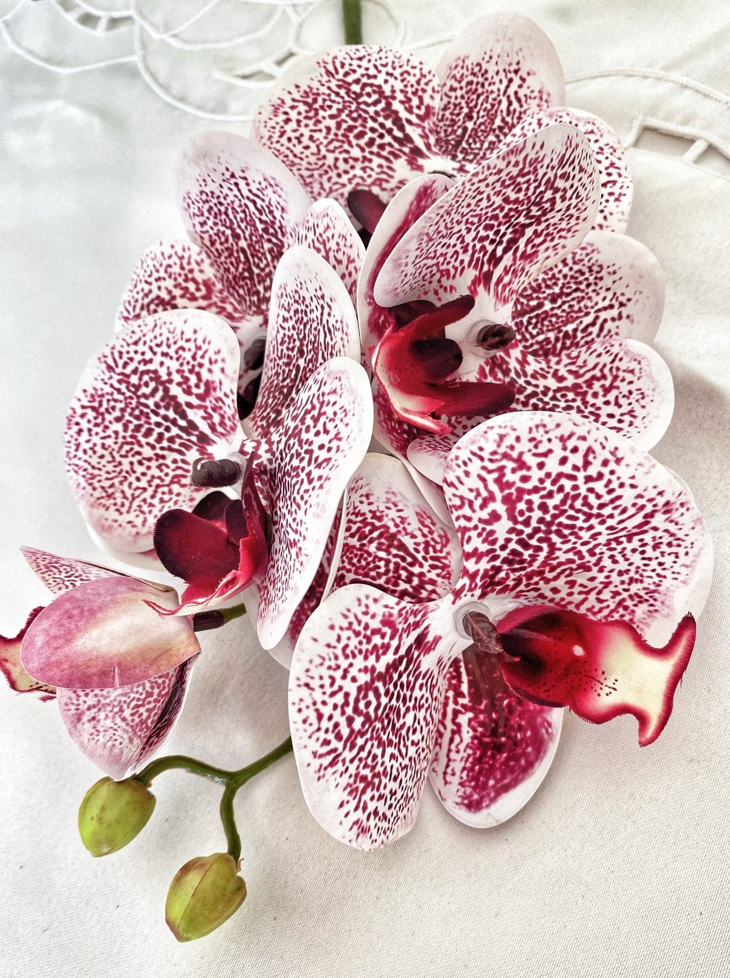 Kunstig orkidestilk, magentarosa flekkete orkideblomst, rosa blomster, blomstergave til henne, kunstige blomster, ekte orkideer, kunstig orkideblomst