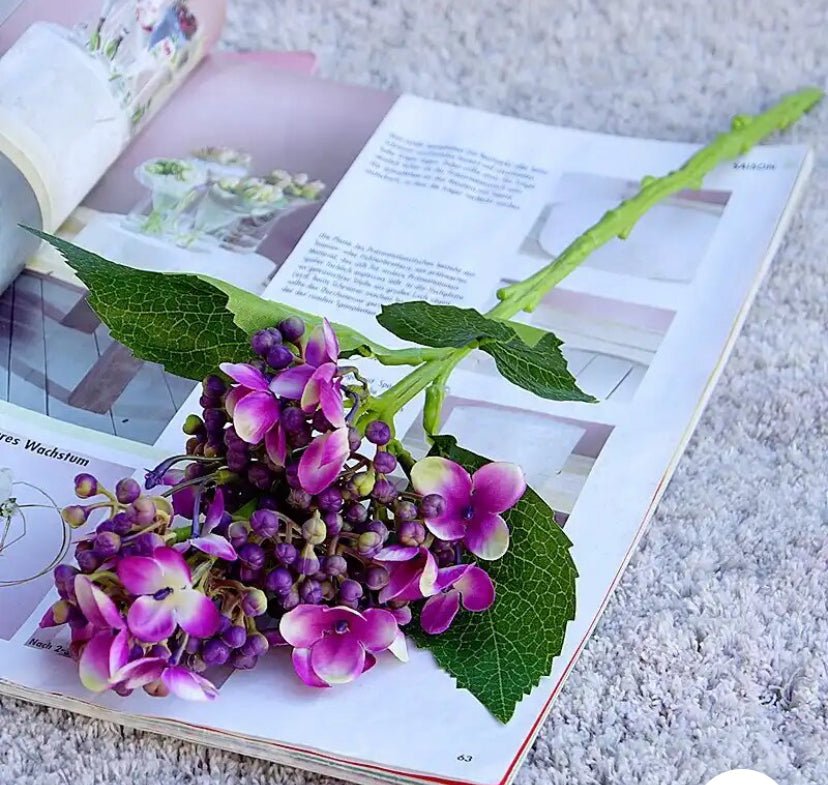 Artificial Purple Hydrangea Flower Berries, Purple Flowers, Purple Berries, Faux Hydrangeas, Wedding Flowers, Fake Silk Flowers