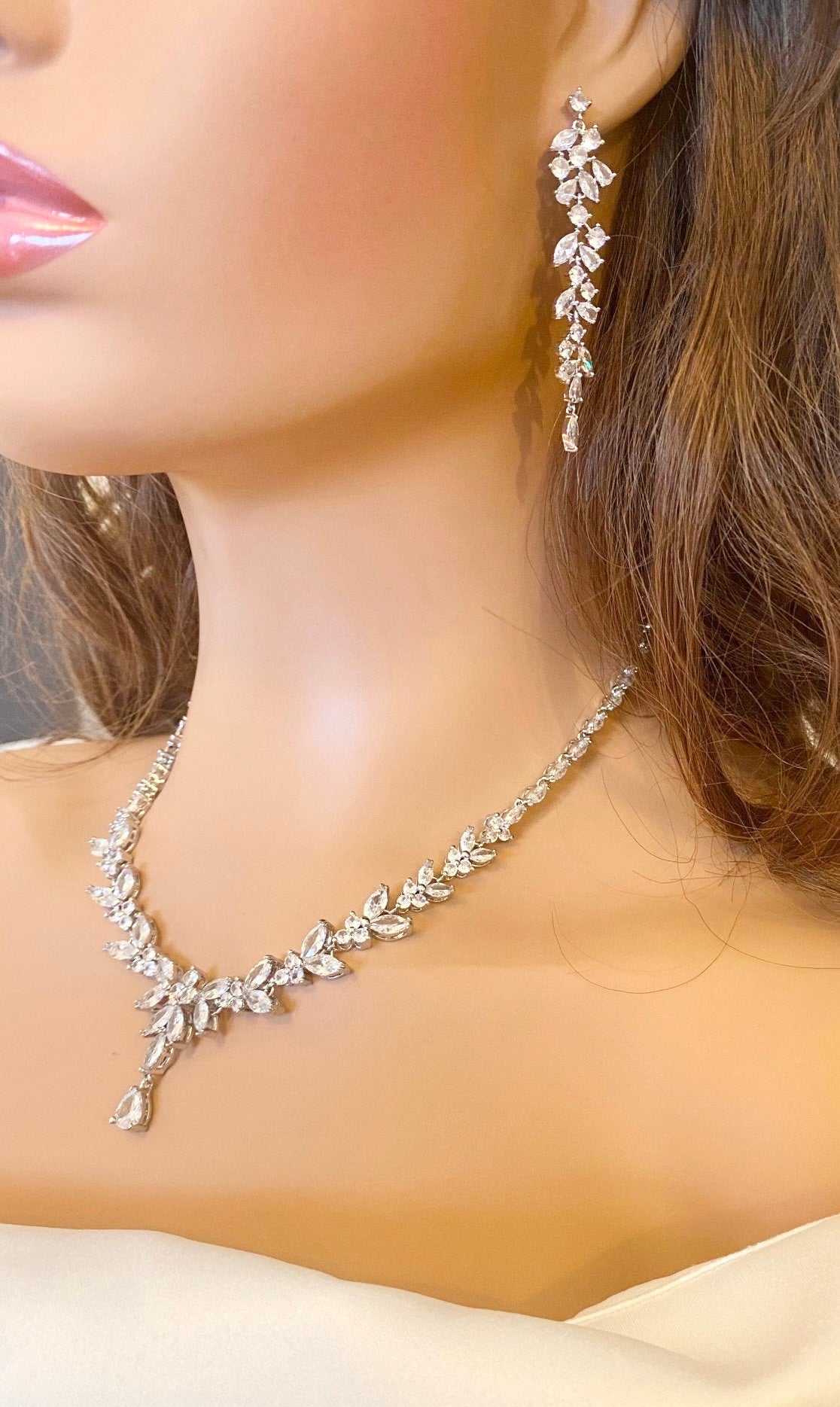 Crystal CZ Wedding Necklace Set, Gift for Her, Bridal Jewellery, Droplet Earrings, Bracelet in Silver & Gold.  Leaf Style Design.