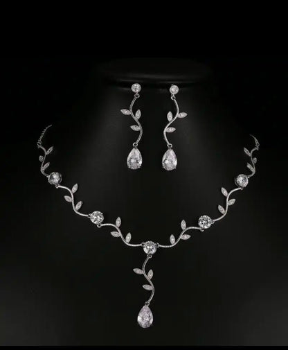 Crystal Bridal Necklace Earrings Jewellery Gift for Her. Cubic Zirconia Wedding Jewellery Set Simple Droplet Earrings in Silver, Gold & Rose Gold