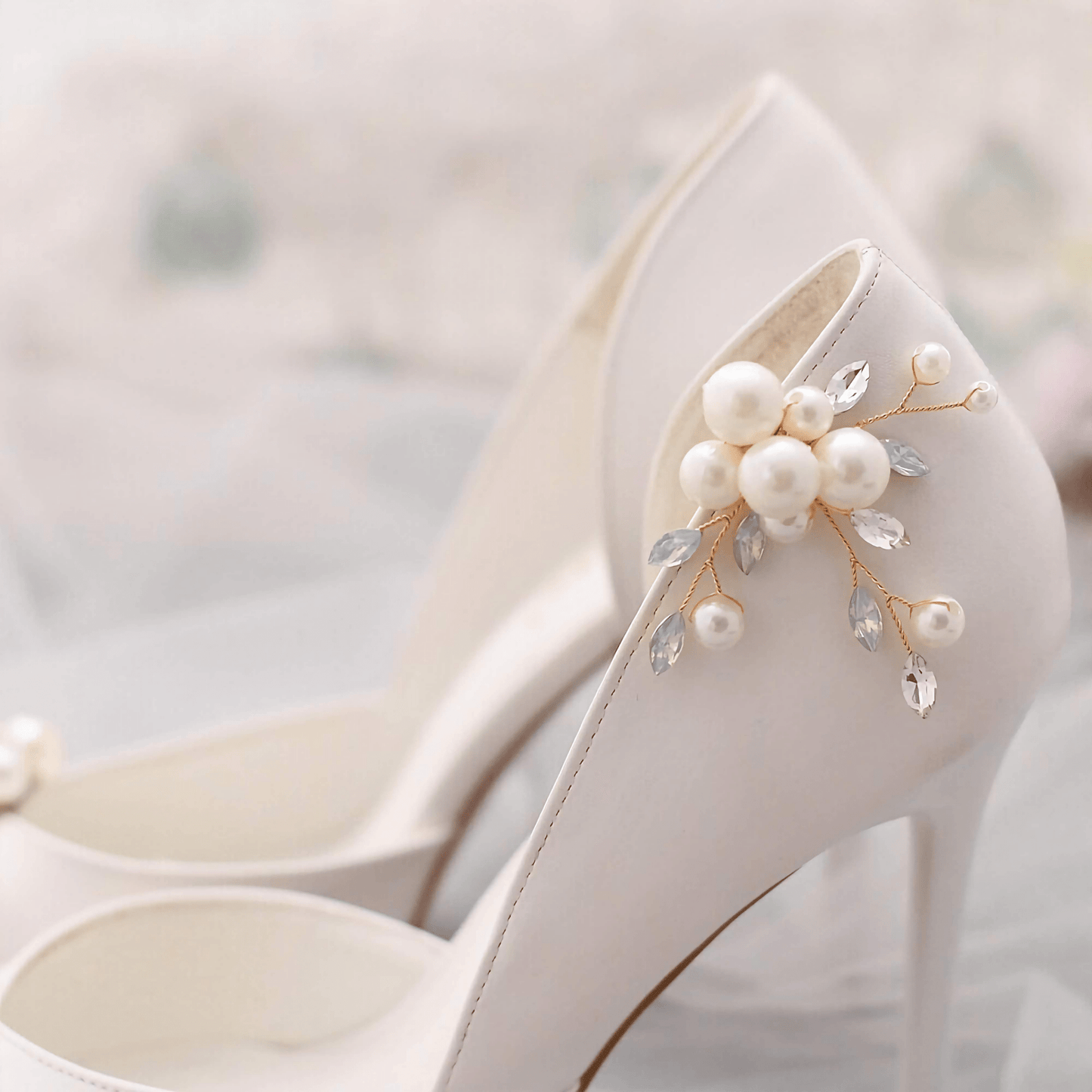 Wedding Shoe Clips, Bridal Shoe Clip, Pearl and Crystal Wedding Shoe Accessories Shoe Decoration X24